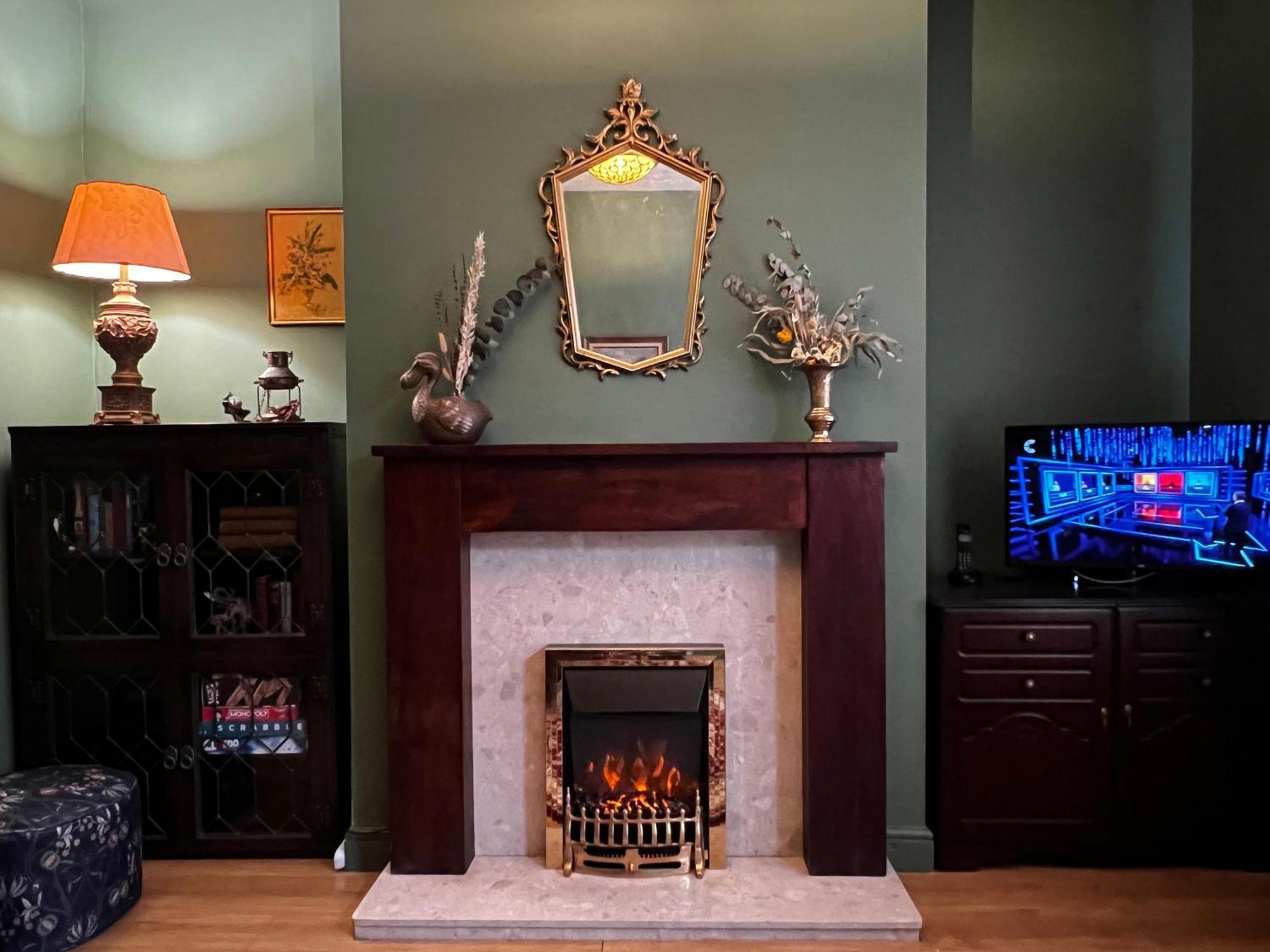 Robin'S Hollow: 2Bd Home Near Wrexham Afc Extérieur photo