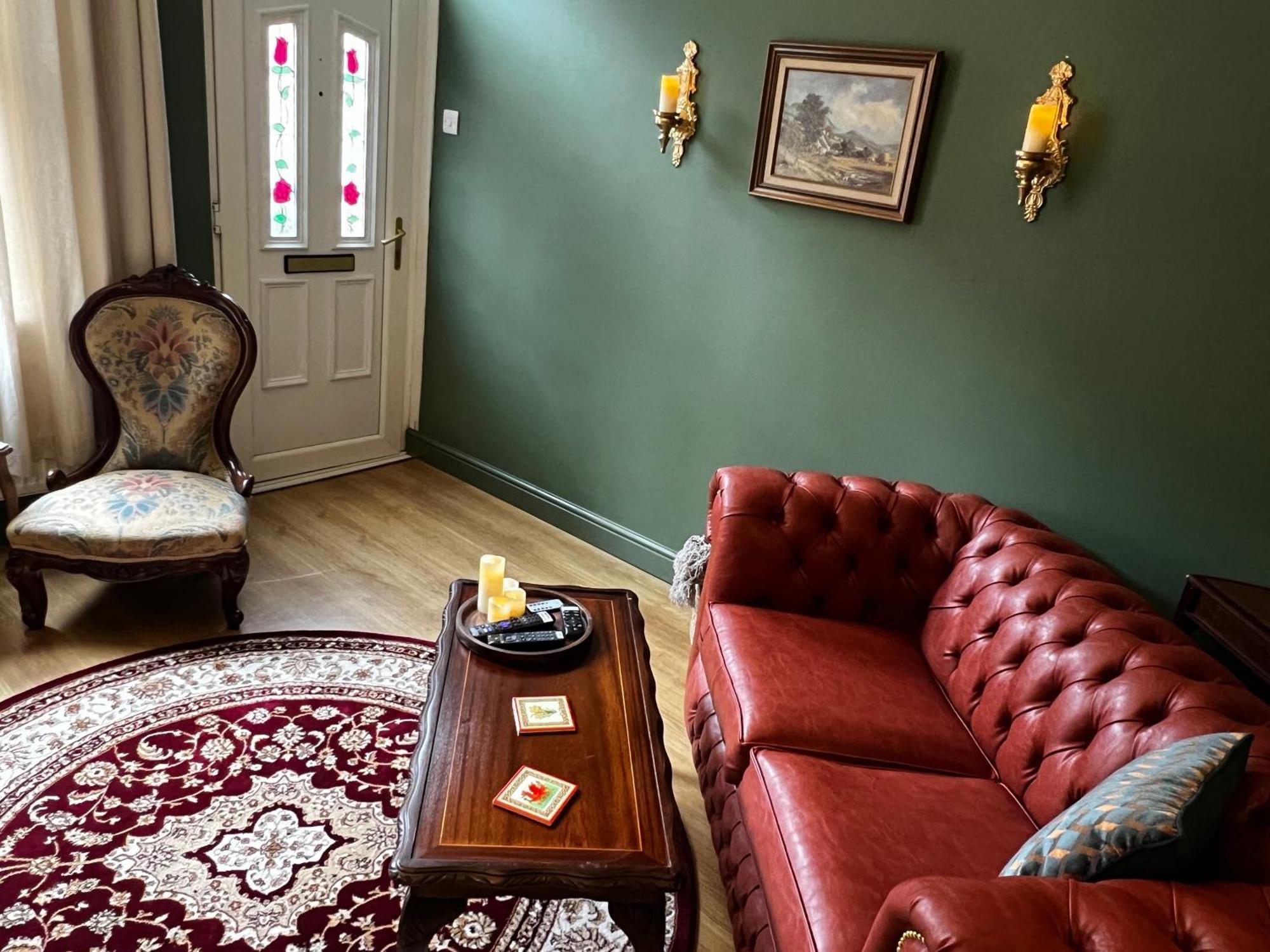 Robin'S Hollow: 2Bd Home Near Wrexham Afc Extérieur photo