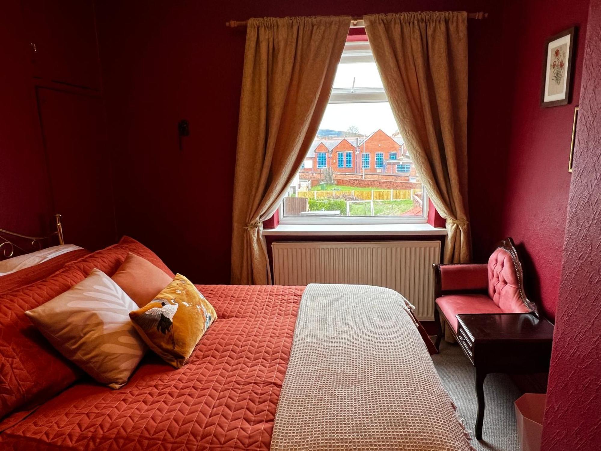 Robin'S Hollow: 2Bd Home Near Wrexham Afc Extérieur photo